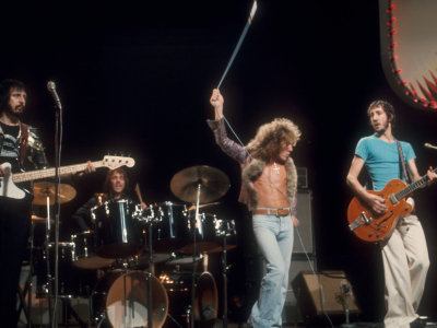 3 Oct. 1973, On “Top of the Pops” with Bandmaster tilted in front of Hiwatt stack.
